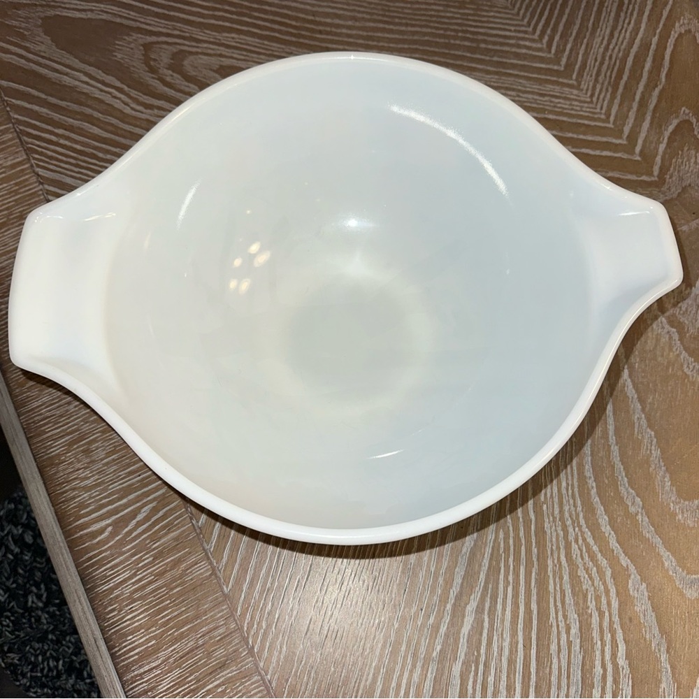 Vintage Pyrex Cinderella Town & Country 444 Large Mixing Bowl 4qt - Picture 2 of 3